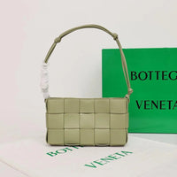 Bottega Veneta Small Cassette Small Intreccio leather bag 💚