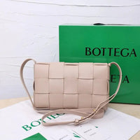 Bottega Veneta Small Cassette Small Intreccio leather bag 💚