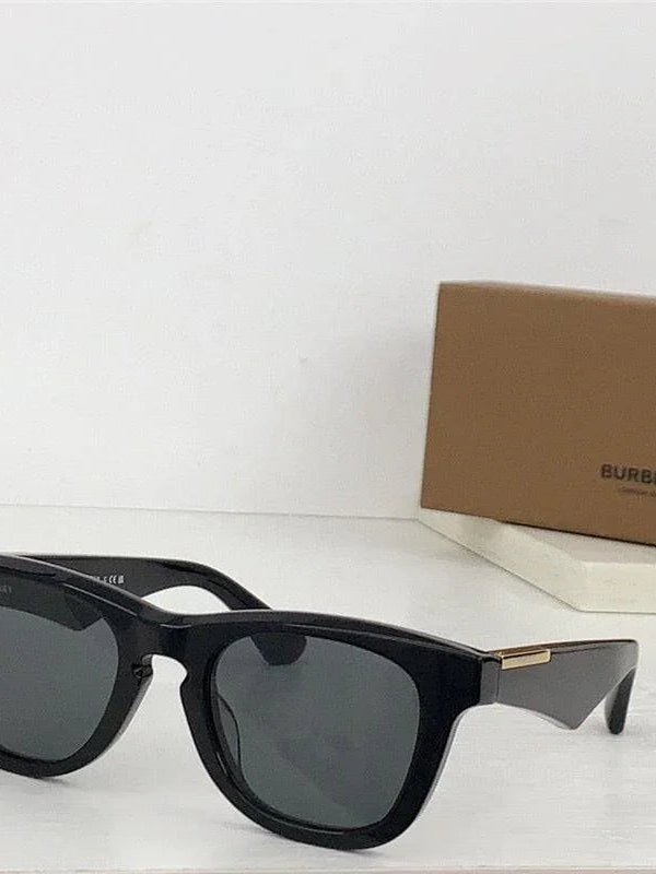 BURBERRY BE 4426U Unisex Sunglasses✨