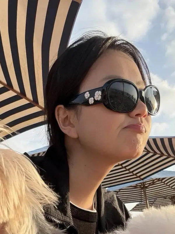 CHANEL 5113 Black Sunglasses W/ 3D Flower Side Detail   🖤
