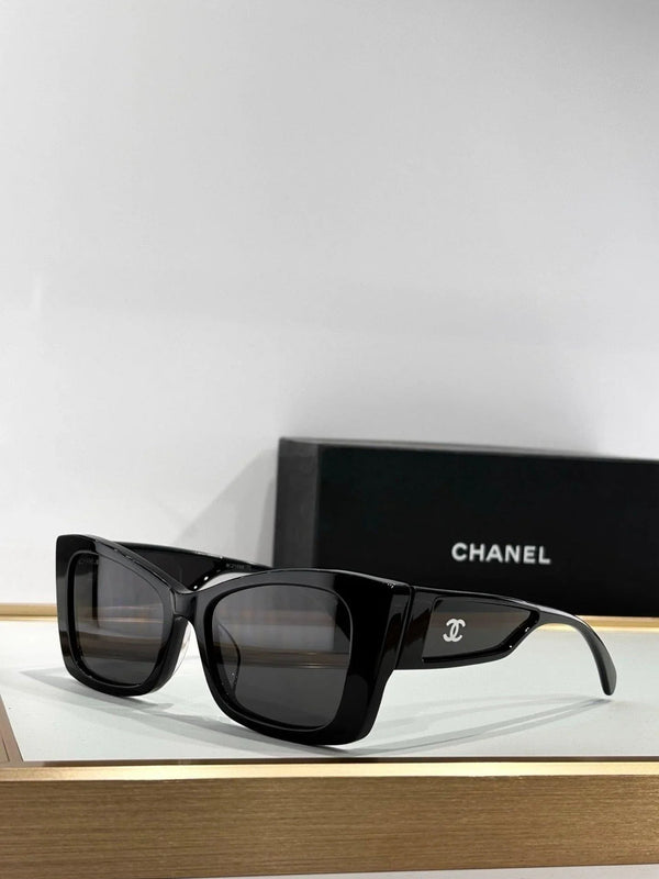 CHANEL 5430 Cat Eye Shape Sunglasses   🖤