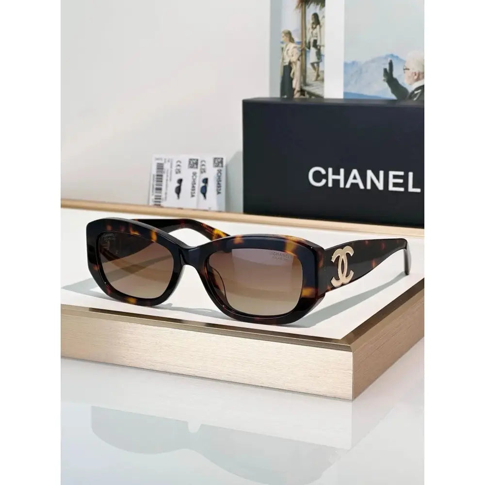 CHANEL 5493 RECTANGLE SUNGLASSES - Chanel Eyewear  🖤