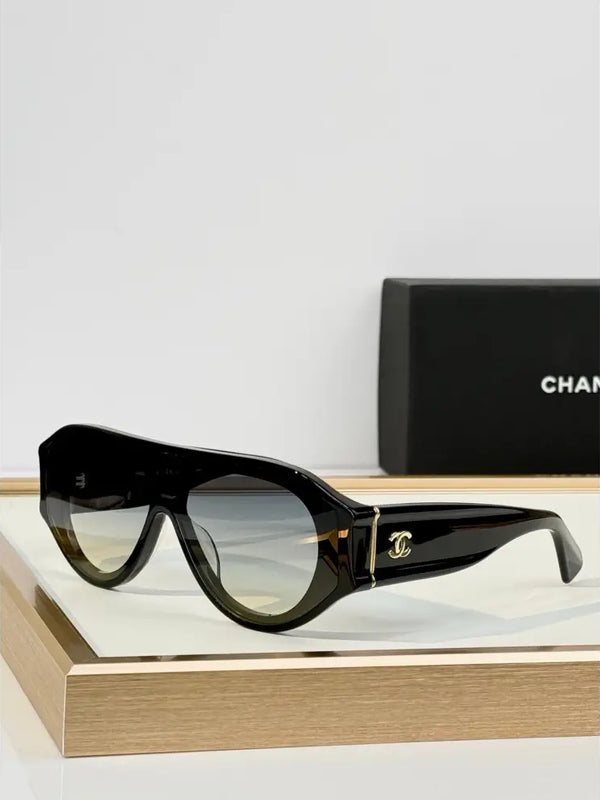 CHANEL 5568 Sunglasses Chanel Eyewear  🖤
