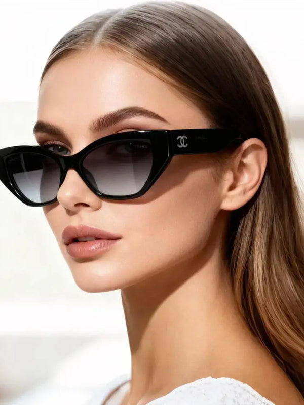 CHANEL A71765 EXCLUSIVE  Cat Eye Sunglasses - Chanel Eyewear  🖤