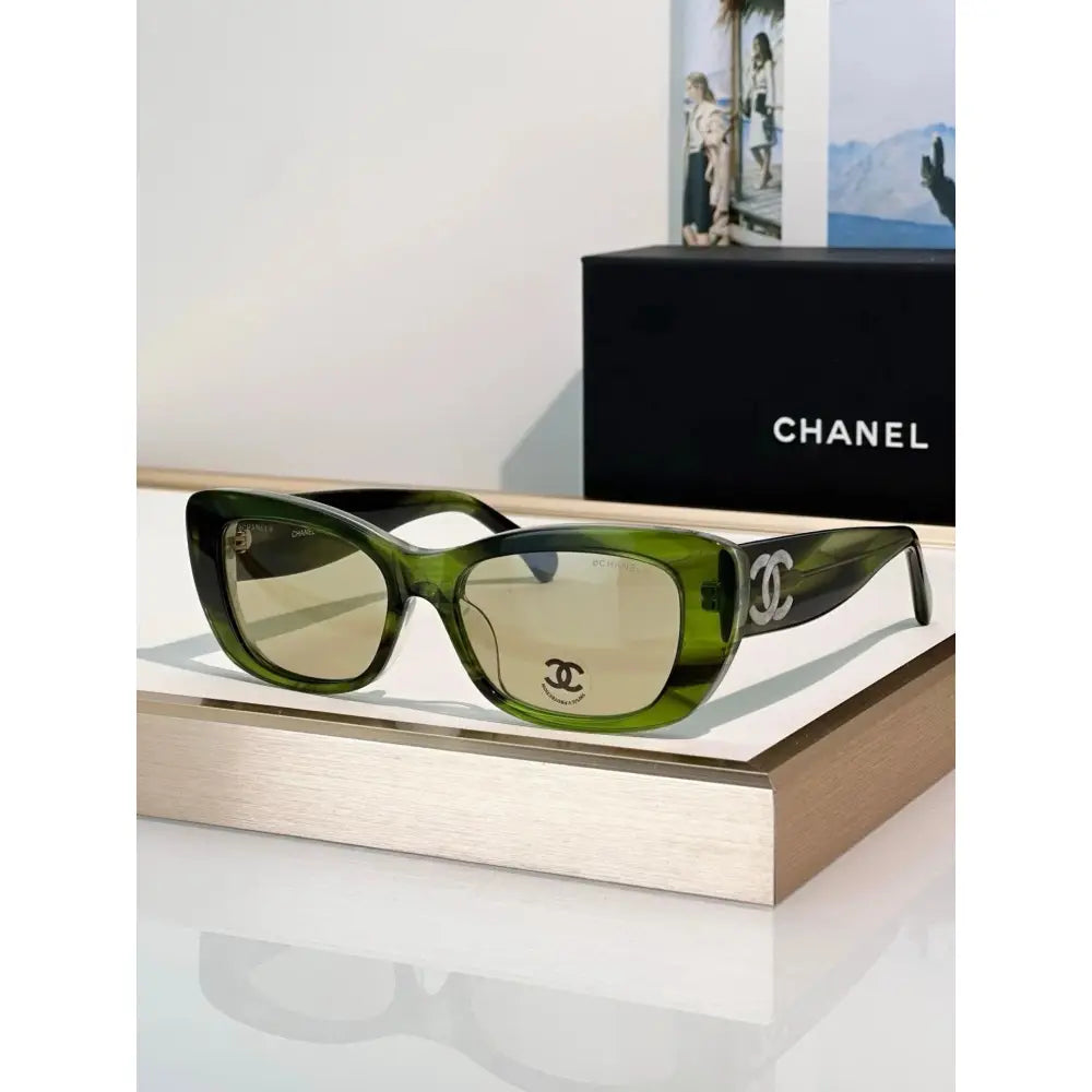 CHANEL A71766 EXCLUSIVE  Butterfly Sunglasses - Chanel Eyewear  🖤