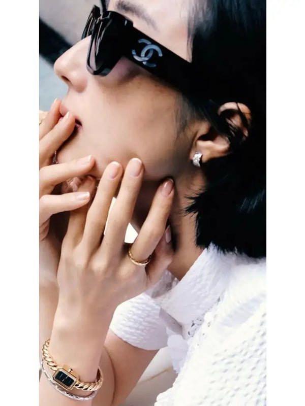 CHANEL A71766 EXCLUSIVE  Butterfly Sunglasses - Chanel Eyewear  🖤