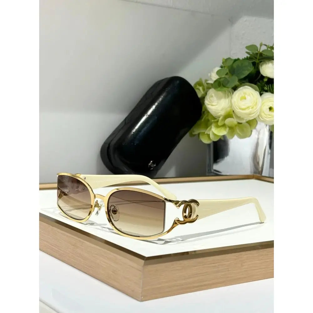 CHANEL CC logo Vintage  4024 VERY RARE! Sunglasses  ✨