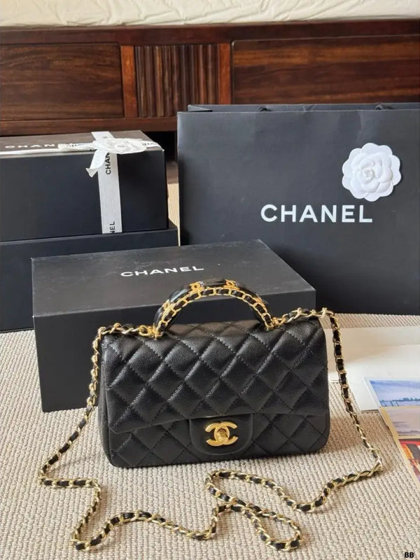 CHANEL Chanel Mini Flap Bag in Quilted Leather with Chain 23  ✨