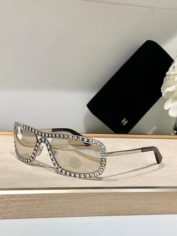 CHANEL Shield Sunglasses A71558🖤