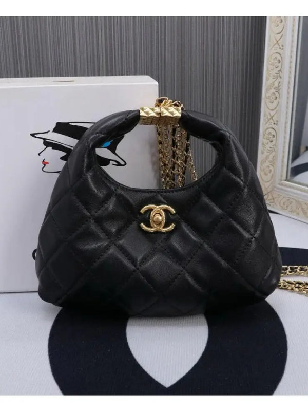 CHANEL SMALL HOBO BAG✨