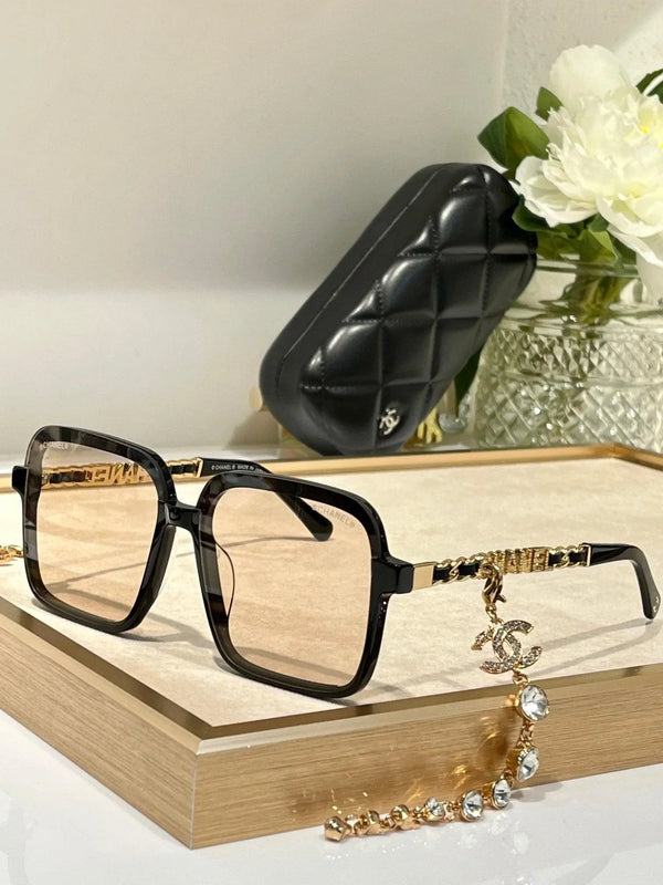 CHANEL Square Metal & Strass Sunglasses 4578 🖤