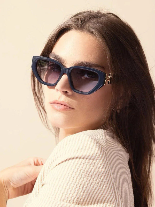 Chloé CH0235S Sunglasses Women's  ✨