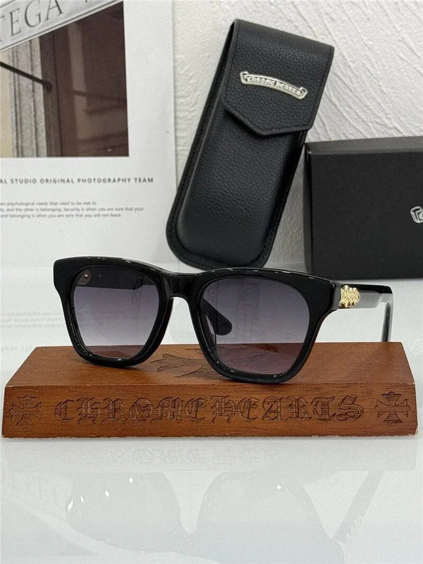 Chrome Hearts CLITTERATI Sunglasses⚜️
