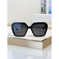 Dior  30Montaigne S6U CD 40083U Rectangular Sunglasses✨