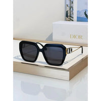 Dior  30Montaigne S6U CD 40083U Rectangular Sunglasses✨