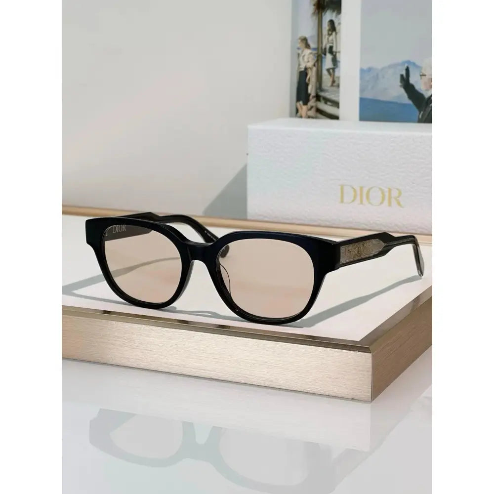 DIOR Christian Dior Label R1F Black and Beige Pantos Sunglasses  ✨