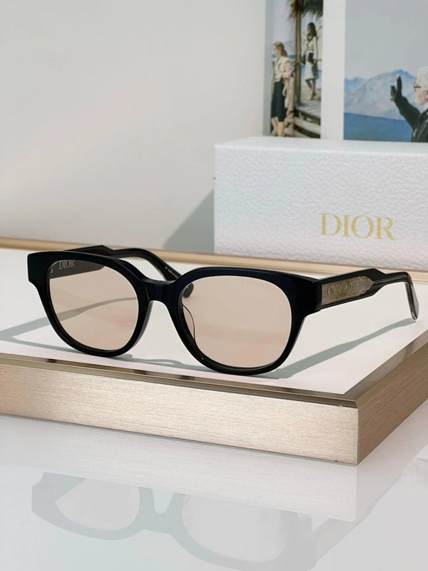 DIOR Christian Dior Label R1F Black and Beige Pantos Sunglasses  ✨