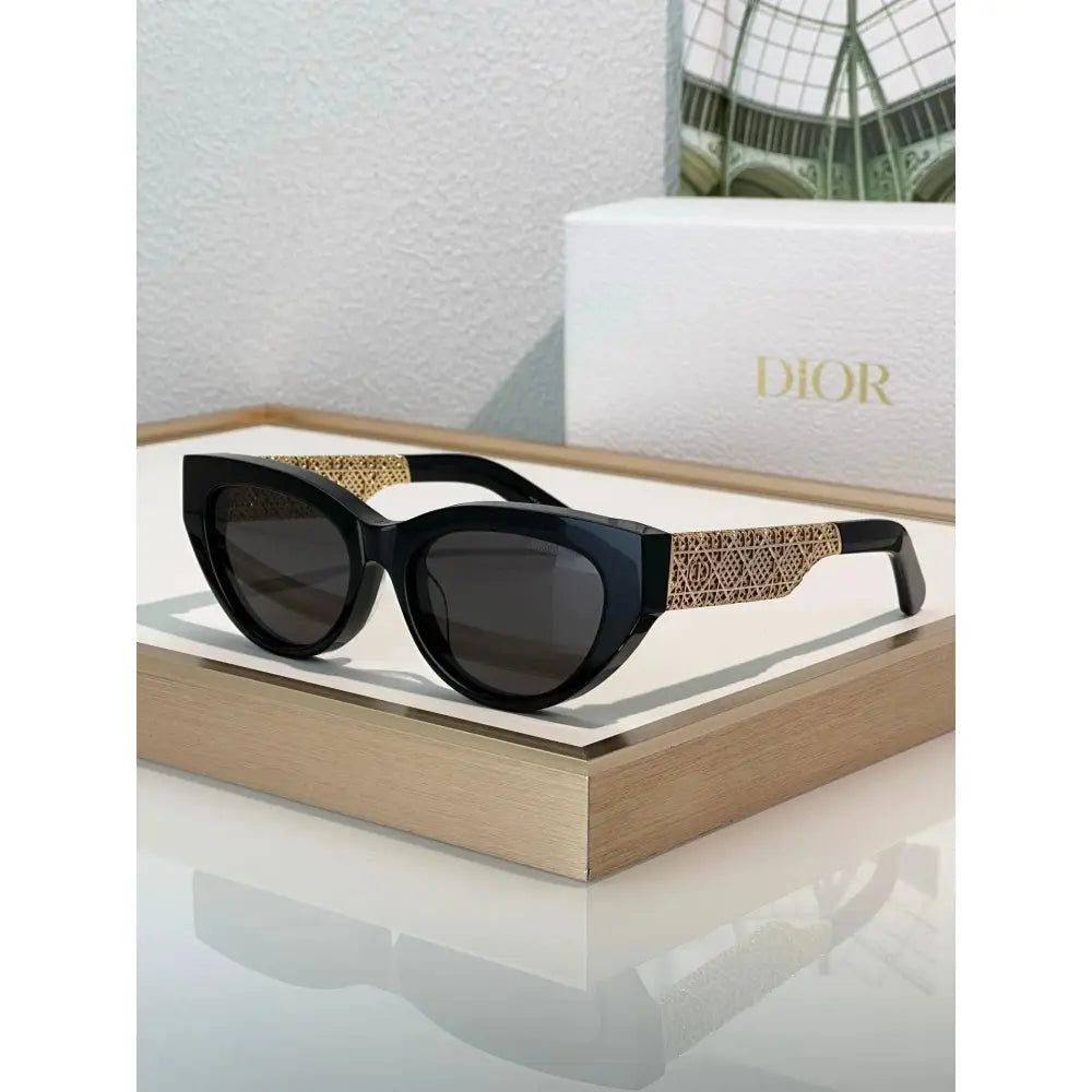 DIOR DioRésille B1I Black Butterfly Sunglasses✨