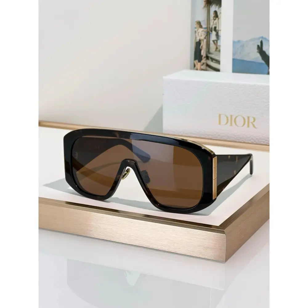 DIOR DiorGraphique M2U Shield Sunglasses ✨
