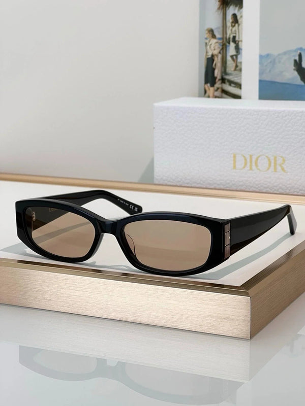 DIOR Diorraphique S1I 10A0 Black Cat Eye  Sunglasses ✨