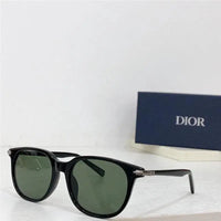 Dior Essentials DIORBLACKSUIT R2I Sunglasses✨