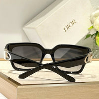 DIOR Sunglasses Dior 30Montaigne S8U Sunglasses✨