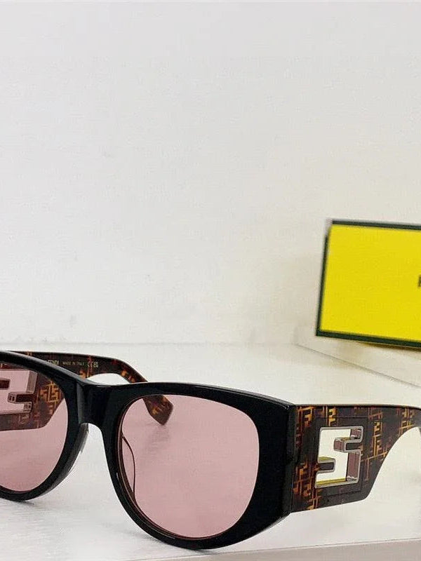 Fendi BAGUETTE FE 40109 I 01A Oval Sunglasses Women's✨