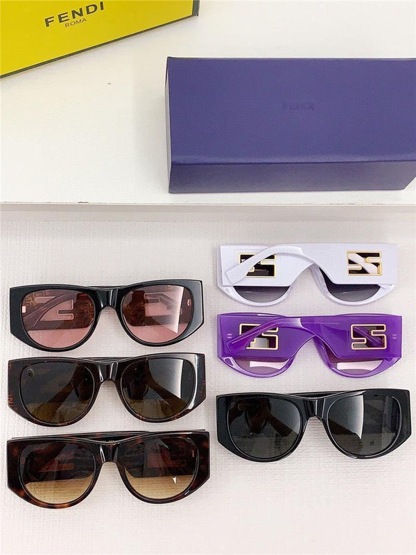 Fendi BAGUETTE FE 40109 I 01A Oval Sunglasses Women's✨