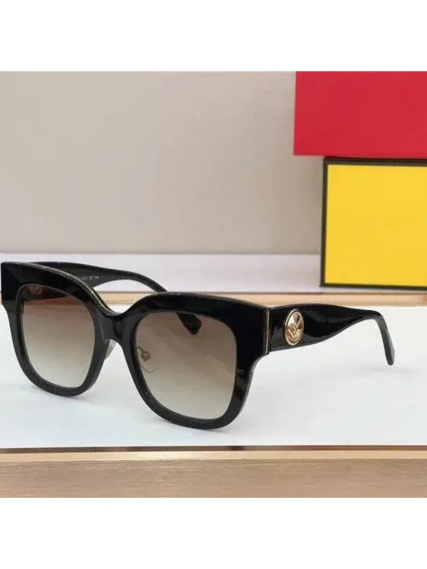 Fendi Black F is Fendi FF 0359/G/S Oversize Sunglasses✨