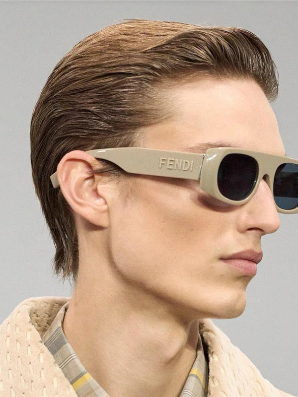 FENDI FF 40095 Logo Fendigraphy Sunglasses✨