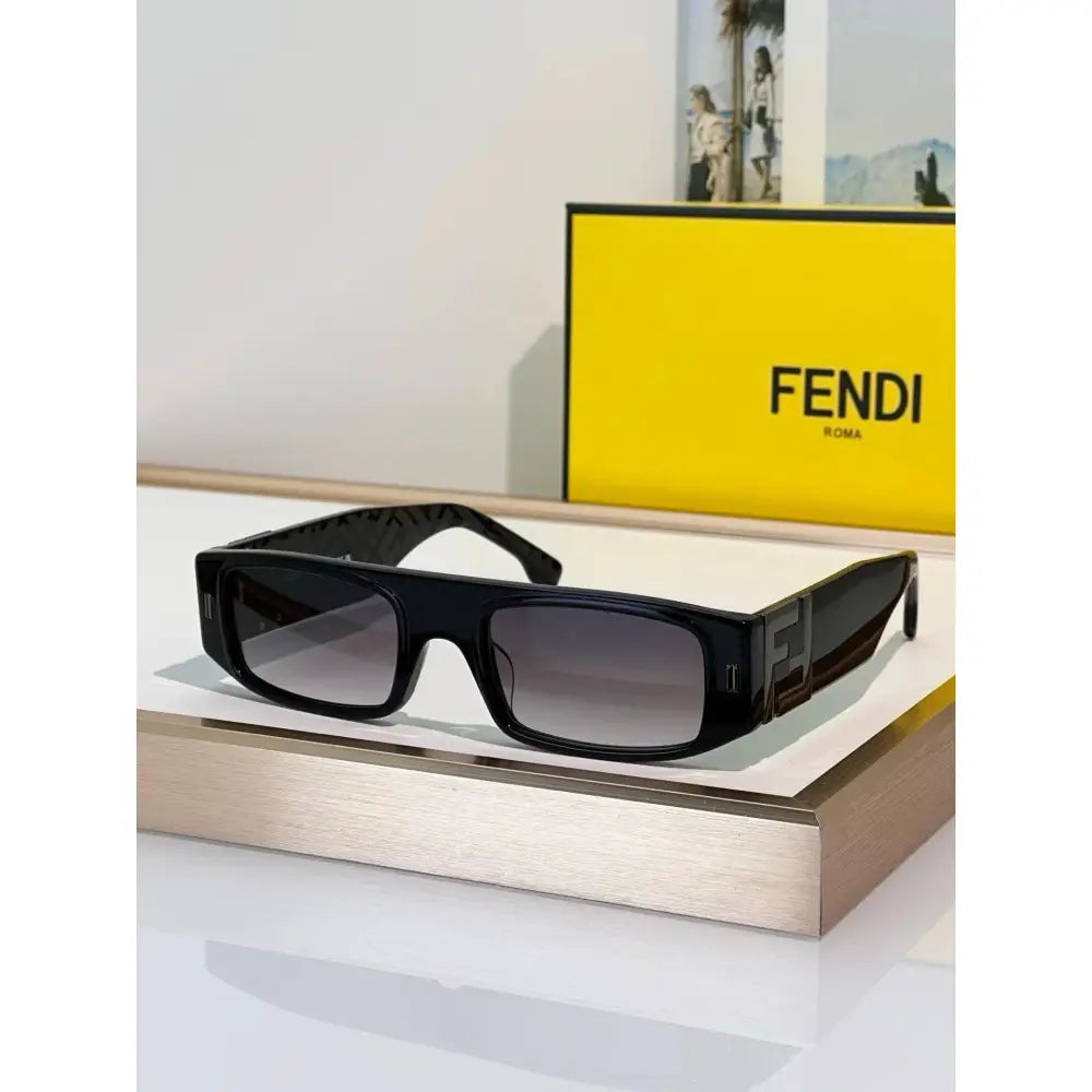 FENDI FF  Squared FE40587 Sunglasses✨