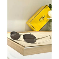 Fendi First FE4075US sunglasses in metal oval shape Women's✨