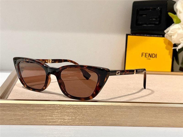 FENDI Foldable acetate sunglasses FD40089✨
