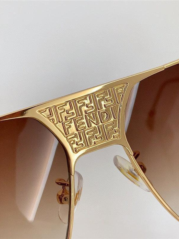 Fendi Oversize Women's FD40202 Sunglasses ✨