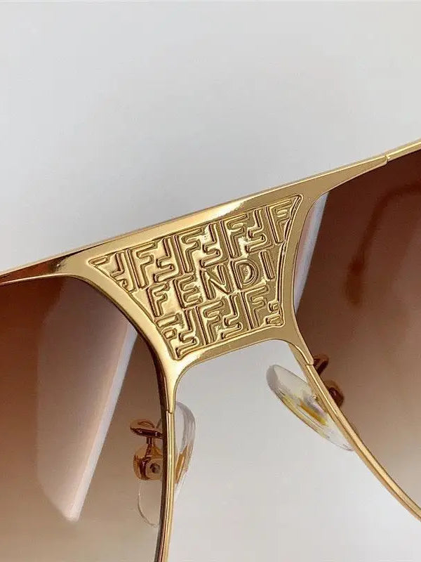 Fendi Oversize Women's FD40202 Sunglasses ✨