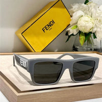 FENDI Roma FE40118 Sunglasses shape Women's✨