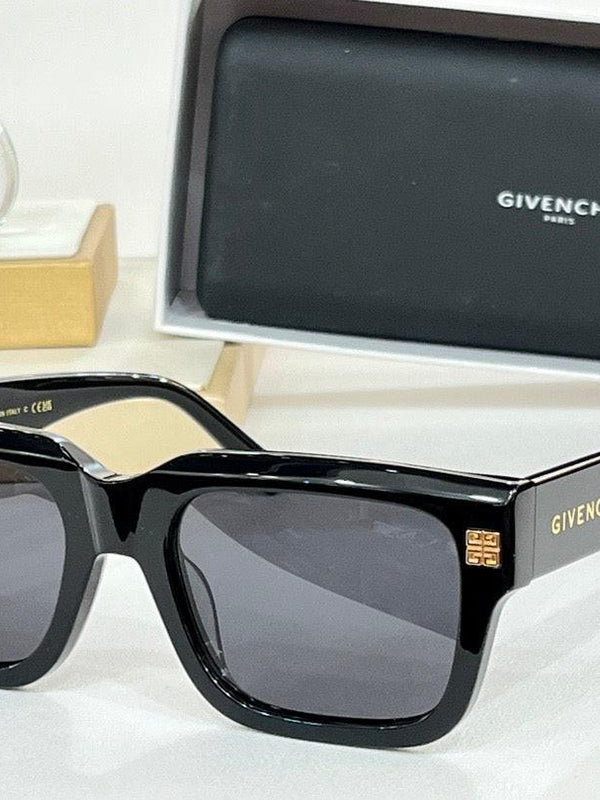 GIVENCHY GV 40039 U 20N Sunglasses ✨