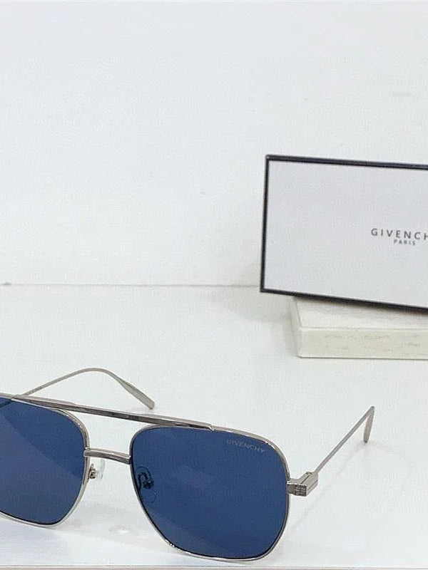 GIVENCHY GV 40041 U 02C  Sunglasses ✨