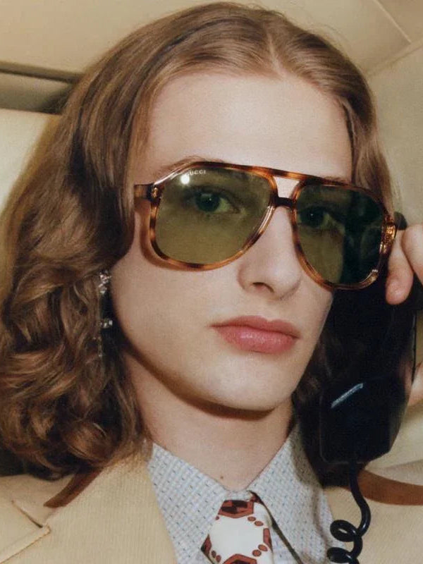 Gucci GG1042 Sunglasses feature a rectangular Pilot ✨