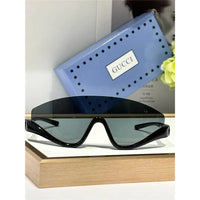 GUCCI GG1650  Gucci Eyewear Interlocking G shield-frame Sunglasses ✨