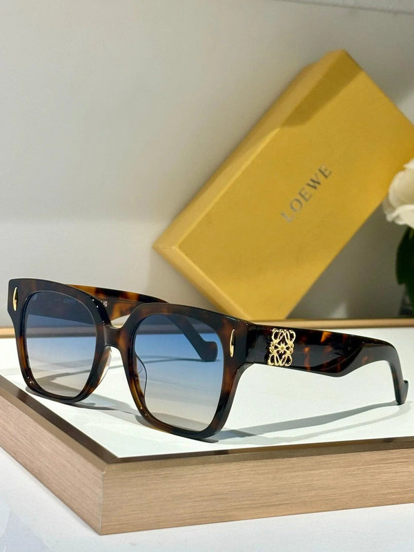 LOEWE ANAGRAM LW50069I Sunglasses ✨