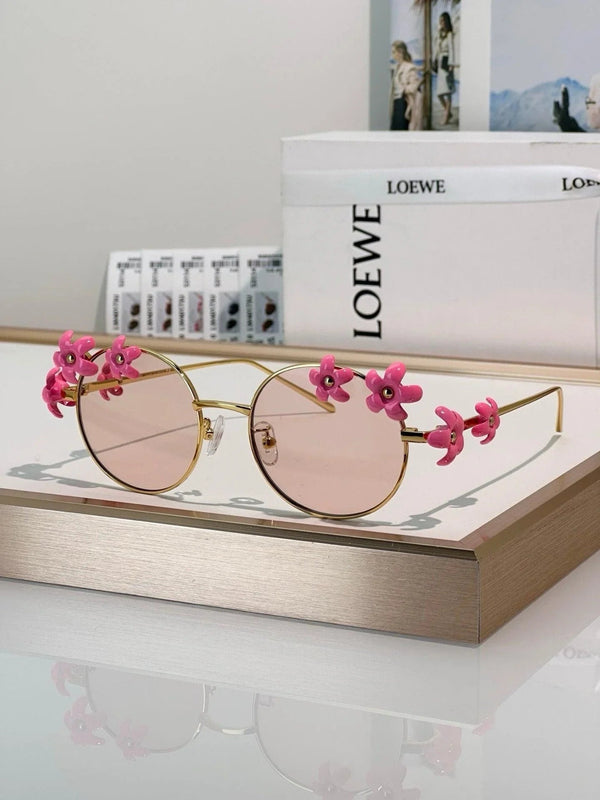 LOEWE LW 40173 U 30E Oval Sunglasses ✨