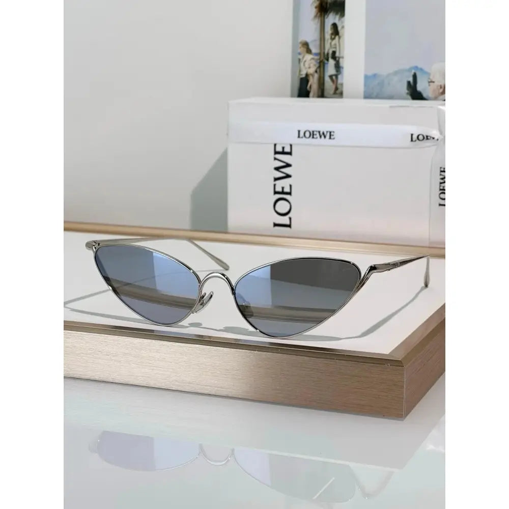 LOEWE Shooting Star Sunglasses  G737LIGX02 ✨
