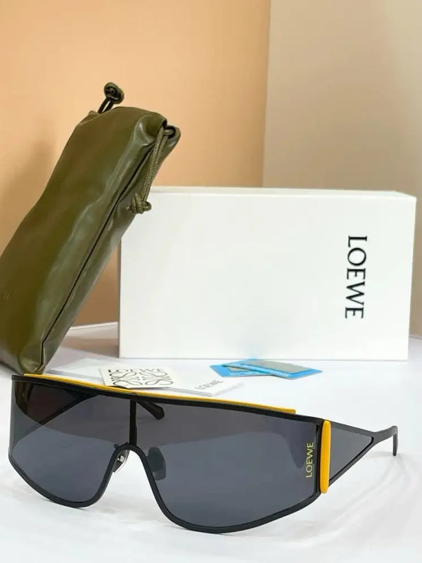 LOEWE  Signature LW40202U 02A - As Seen On Kim Kardashian  ✨
