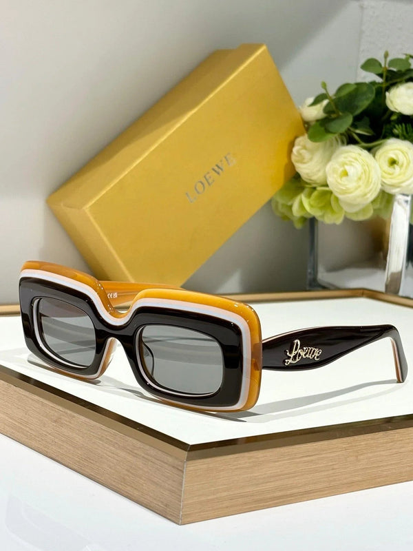 LOEWE x Paula's Ibiza LW 40139U Unisex Sunglasses ✨