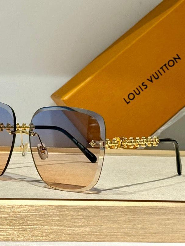 Louis Vuitton 2132U LV Bloom Square Sunglasses  ✨