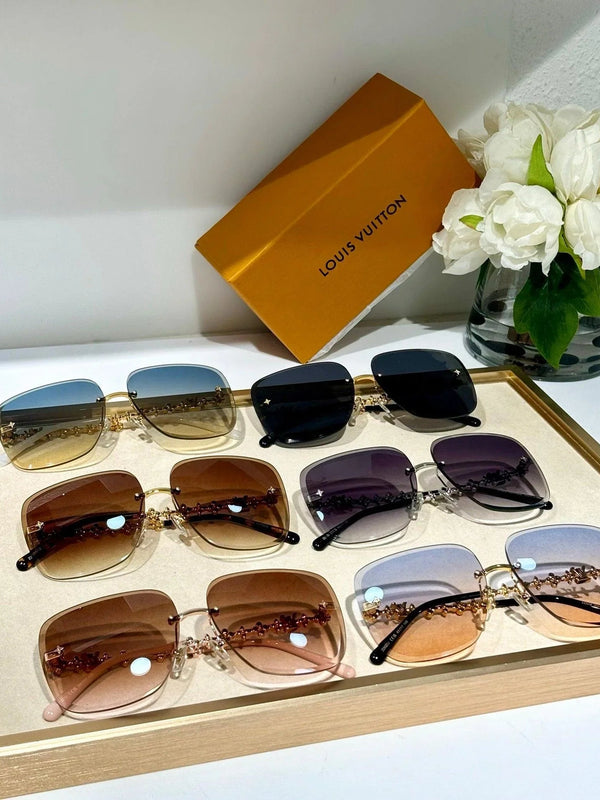 Louis Vuitton 2132U LV Bloom Square Sunglasses  ✨