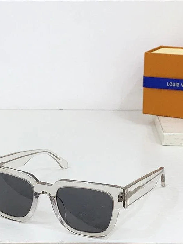 Louis Vuitton 2622E LV Escape Square Sunglasses  ✨