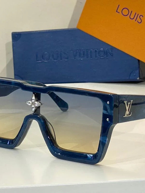 Louis Vuitton Limited Edition CYCLONE  Sunglasses ✨