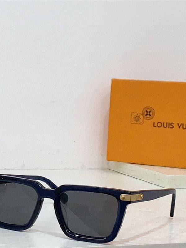 Louis Vuitton LV Signature Z1974U LV Signature Square Sunglasses✨